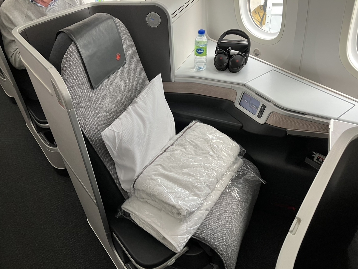 Signature Class business class seat on Boeing 777 and 787