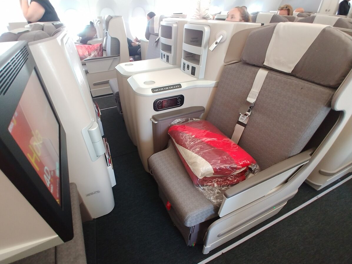 Business Class business class seat on Airbus A350 and A330
