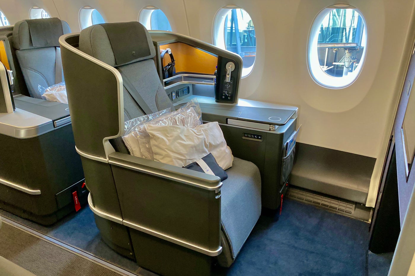SAS Business business class seat on Airbus A350 and A330